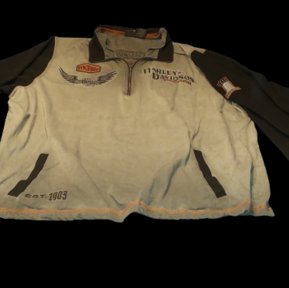 Harley Davidson - Picture 1 of 3